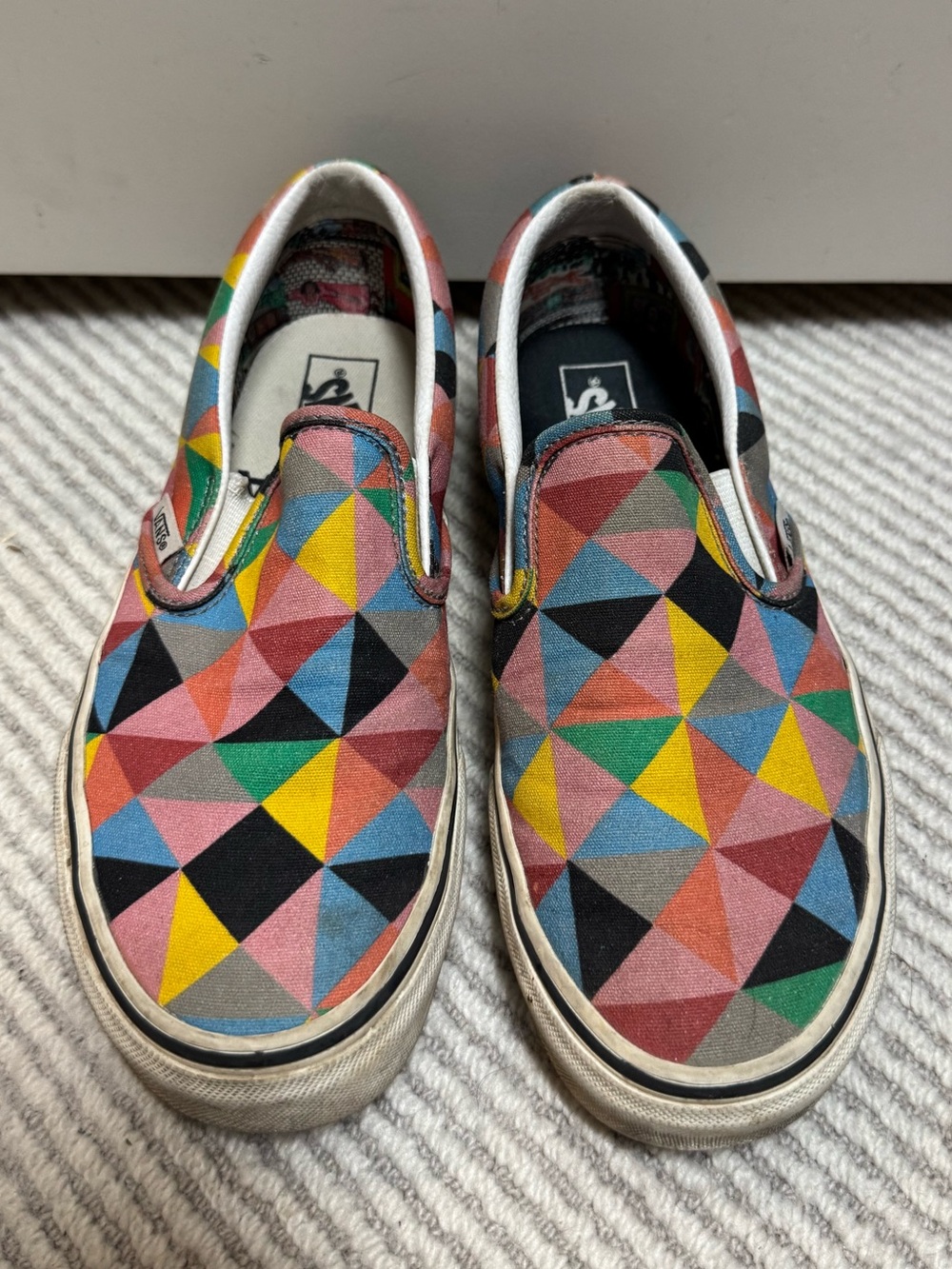 Vans Size 6 Slip-On Shoes in Multicolor Geometric Print MOMA Limited Edition